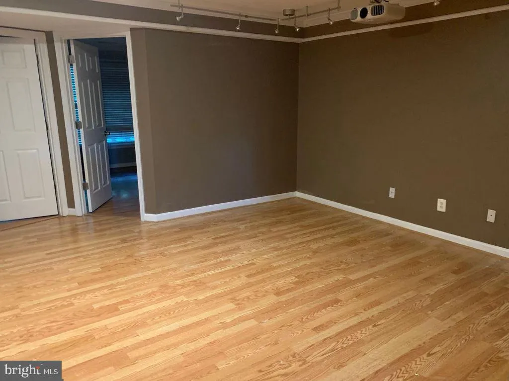 Additional image 10 of 13689 Saint Johns Wood Place, Herndon, VA 20171