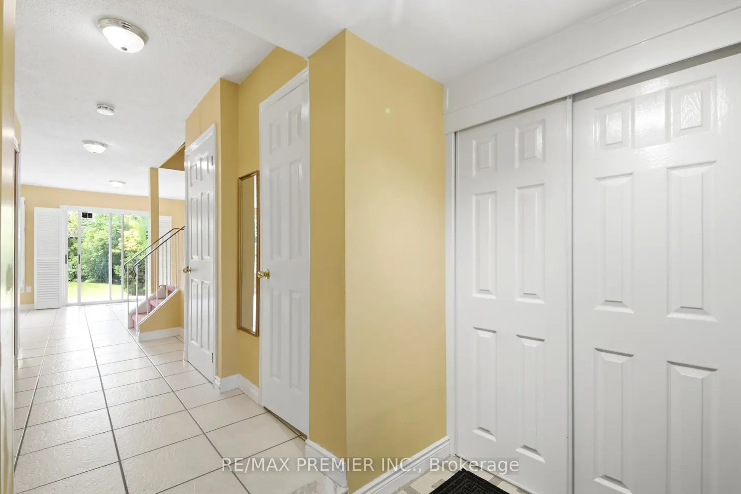 10 Ashcroft Court