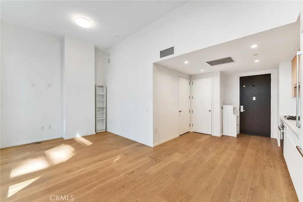 Additional image 4 of 877 Francisco St Unit 805, Los Angeles, CA 90017