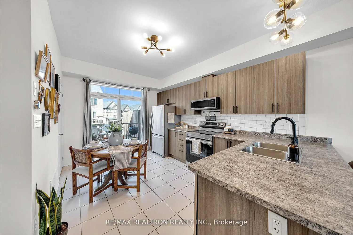 1365 Salem Road photo 4