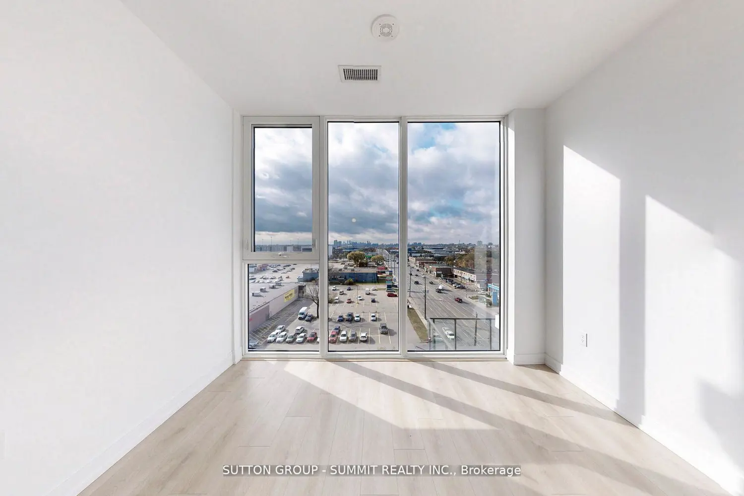 Additional image 10 of 1195 The Queensway Street 801