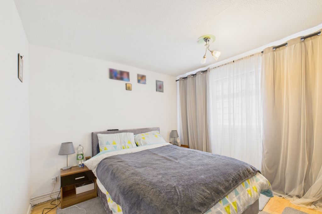 Additional image 5 of 1 bed flat for saleRiver View, Ross-On-Wye, Herefordshire HR9