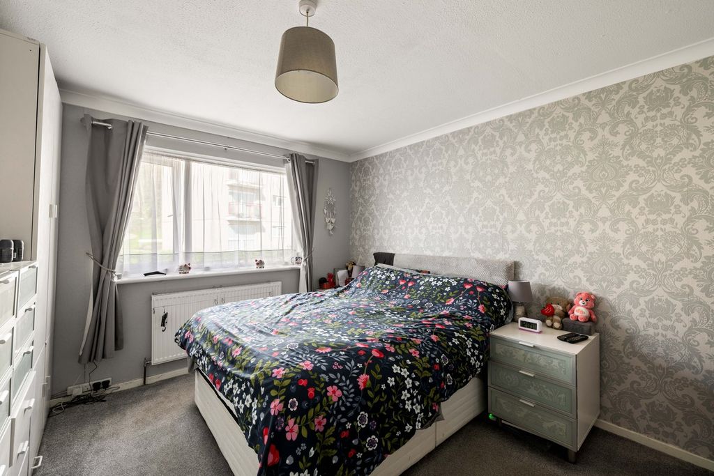 Additional image 8 of 3 bed semi-detached house for saleFriars Way, Dover CT16