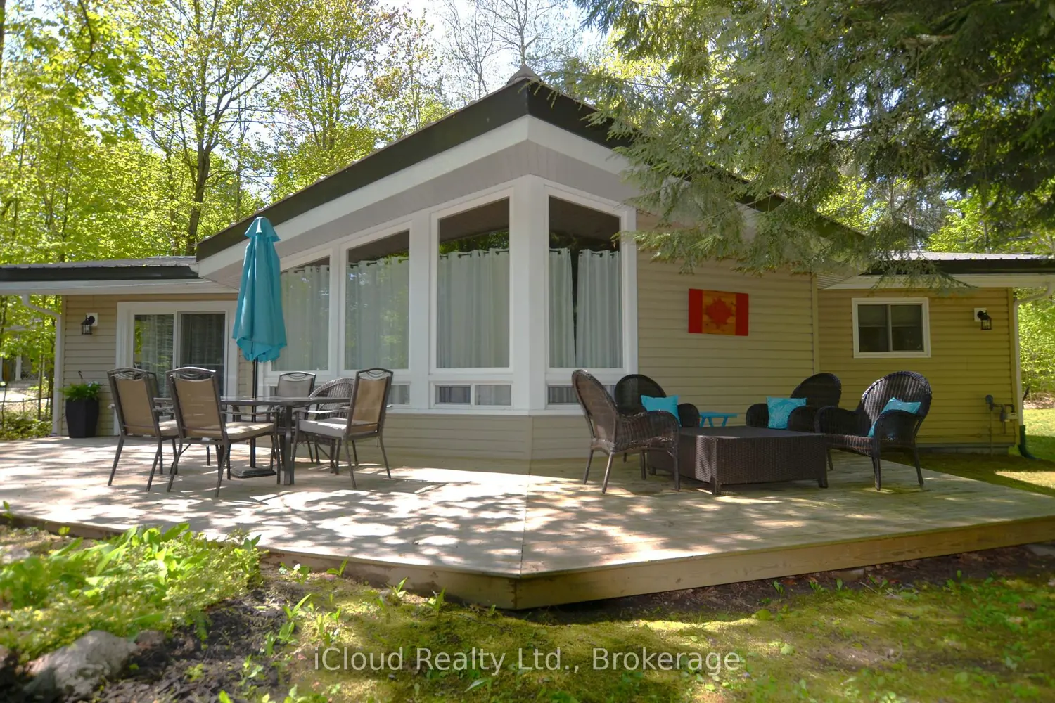 20 Roberval Circle
