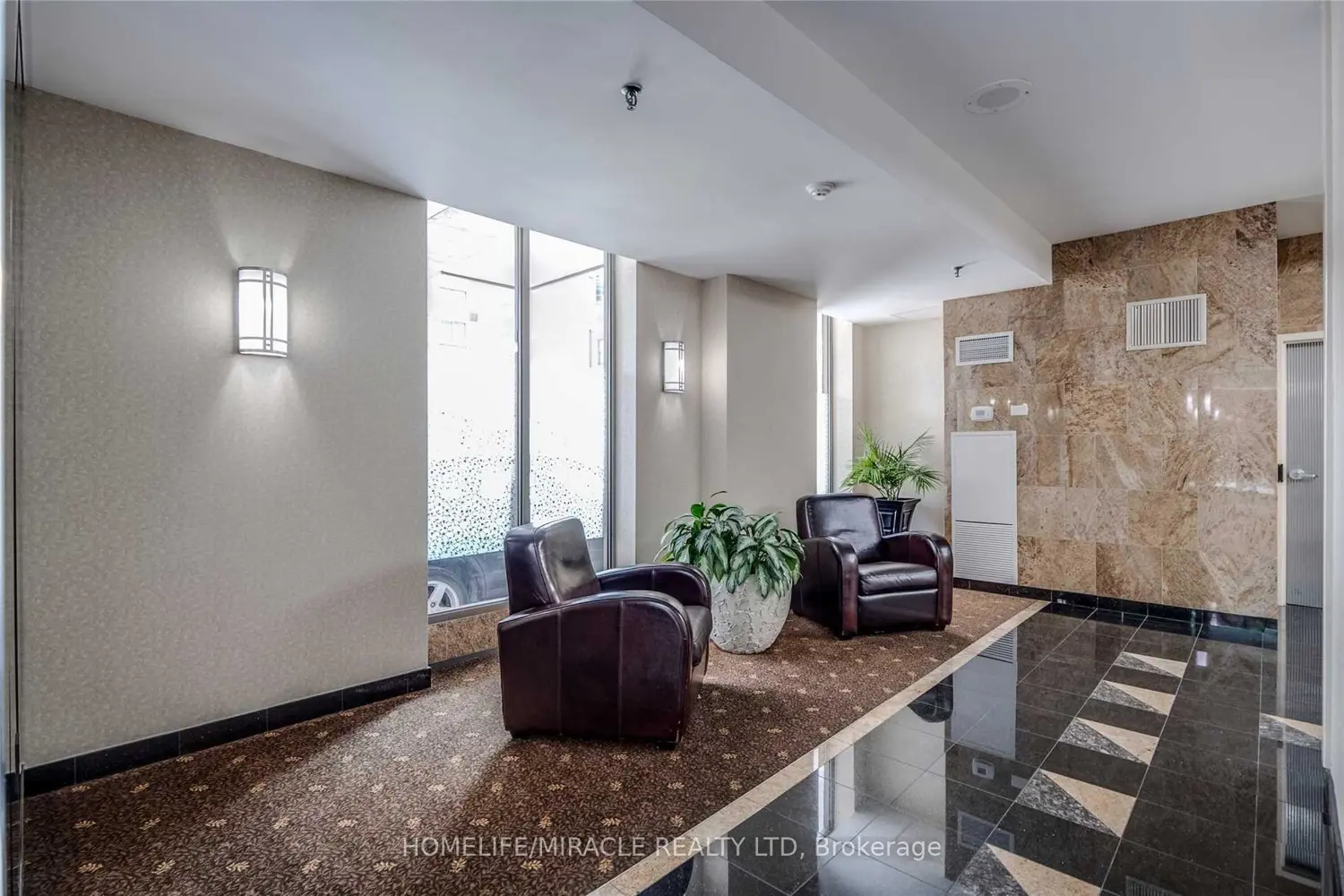 Additional image 16 of 95 Lombard Street 605