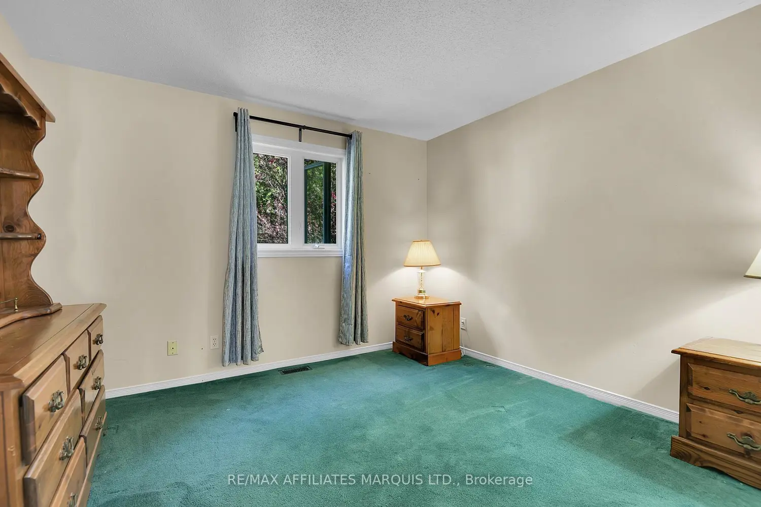 926 Maple Hill Road photo 5
