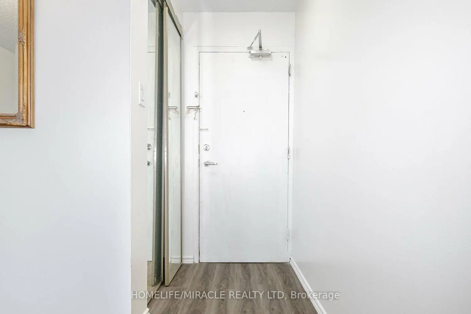 Additional image 3 of 4673 Jane Street 517