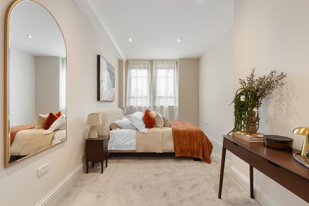 Additional image 12 of 2 bed flat for saleUpper Market Street, Eastleigh SO50