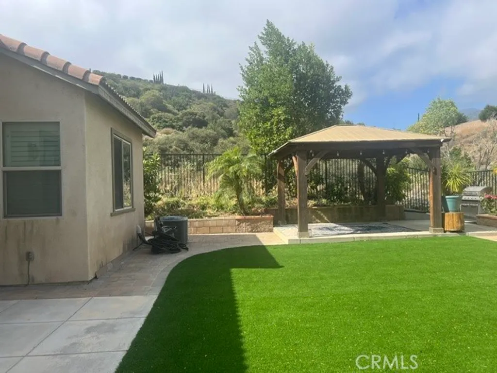 11384 Valley Oak Lane, Corona, CA 92883