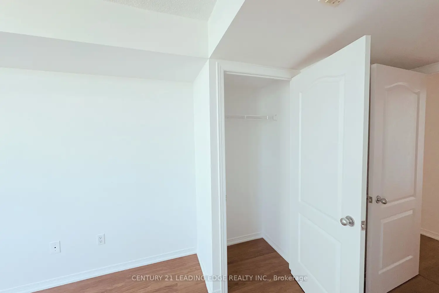 Additional image 13 of 2772 Keele Street 603