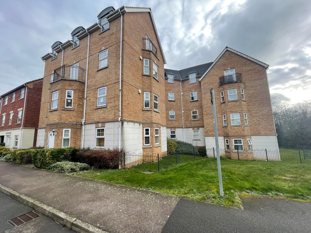 2 bed flat for saleMorning Star Road, Daventry NN11