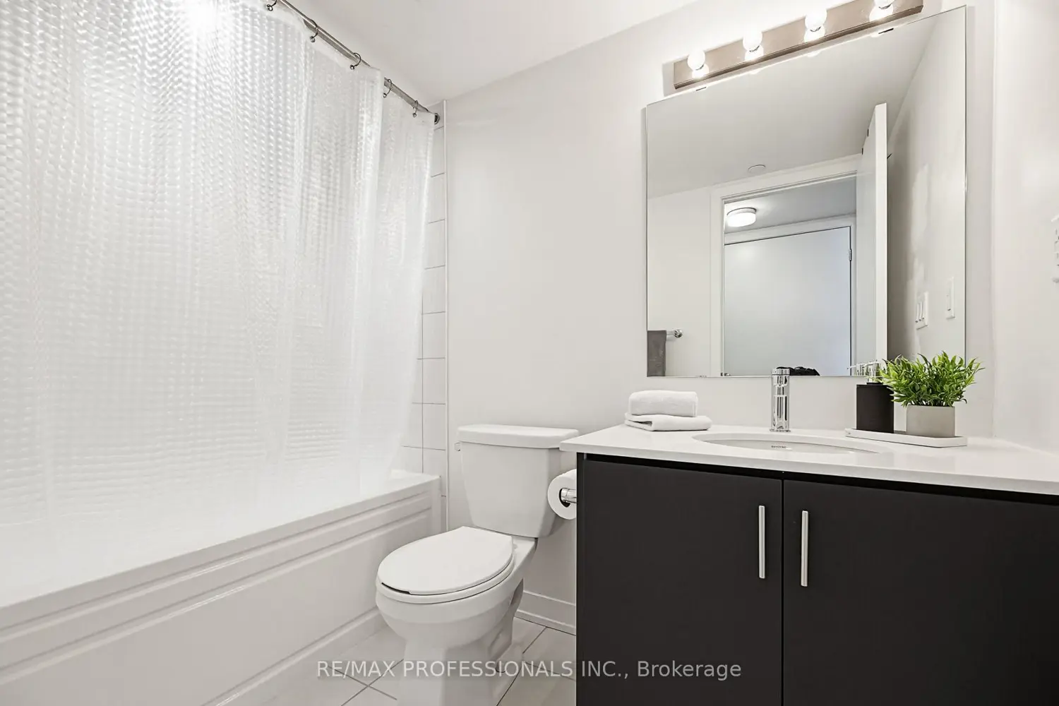 Additional image 18 of 3415 Ridgeway Drive 15