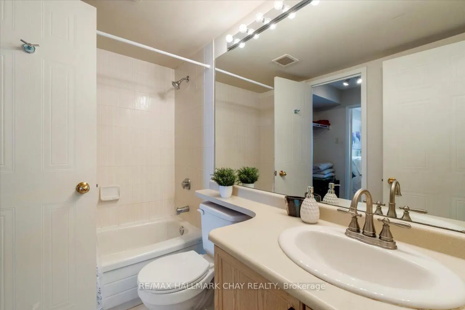 Additional image 10 of 75 Ellen Street 1107