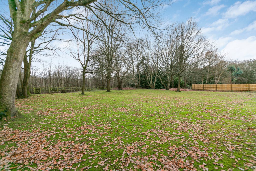 Additional image 22 of 3 bed flat for saleRoberts Way, Englefield Green, Egham, Surrey TW20