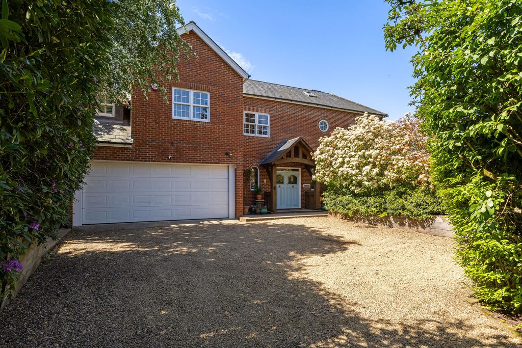 Additional image 14 of 5 bed detached house for saleNorthcroft Close, Egham TW20