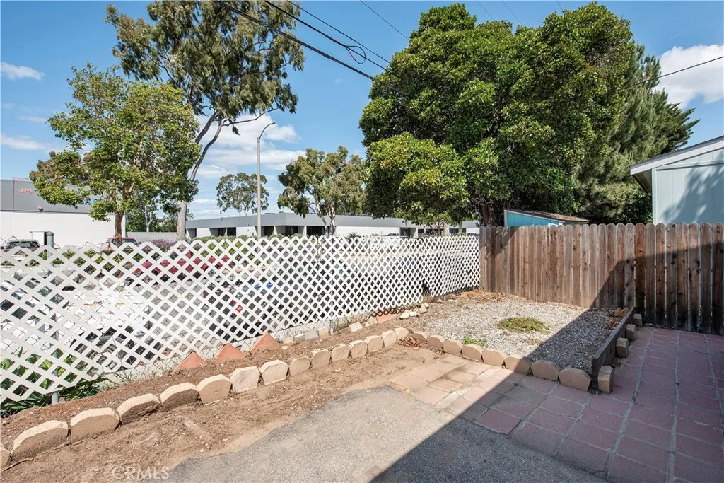520 Pine Avenue Unit 22, Goleta, CA 93117 photo 3