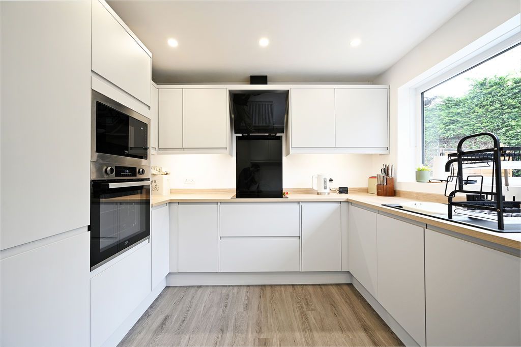 Additional image 3 of 5 bed bungalow for saleRomney Drive, Dronfield S18