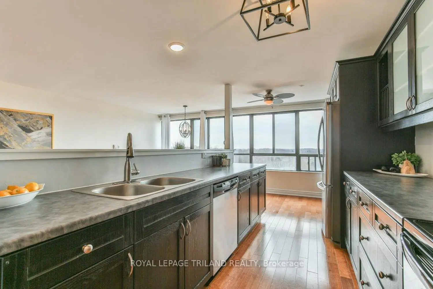 Additional image 11 of 1600 Adelaide Street 1001