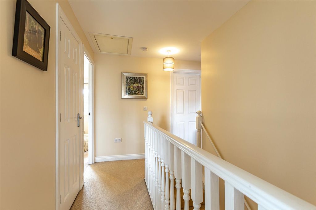 Additional image 11 of 4 bed detached house for sale31 Weavers Linn, Tweedbank, Galashiels TD1