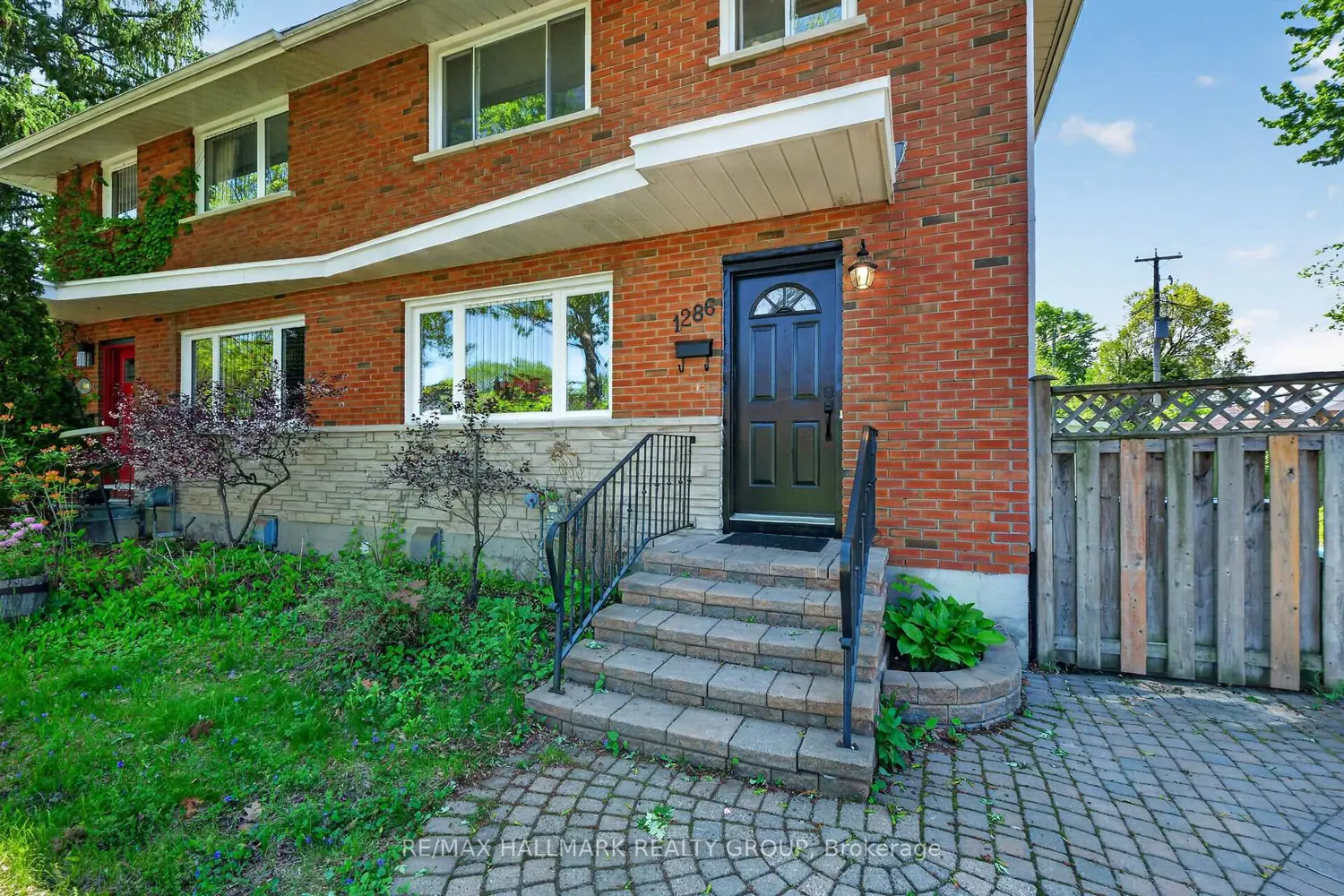 1286 Bonnie Crescent