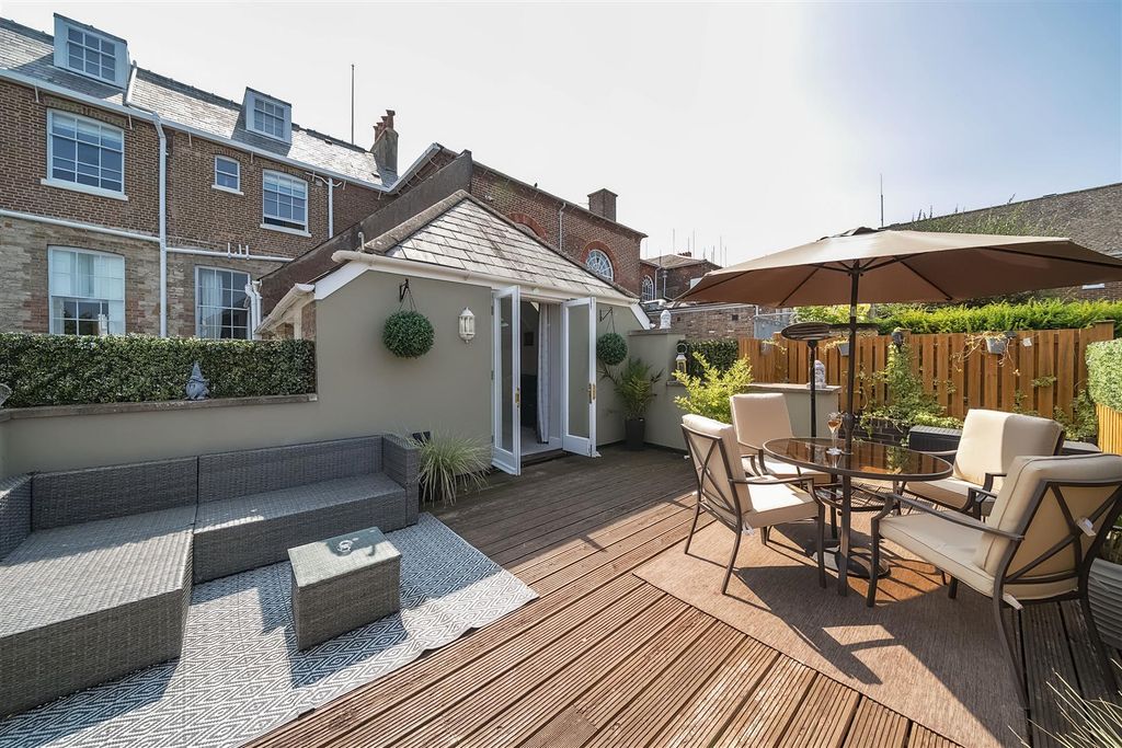 Additional image 20 of 2 bed flat for saleHigh West Street, Dorchester DT1