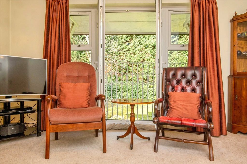 Additional image 10 of 2 bed flat for saleRowan Court (Droitwich), Droitwich WR9