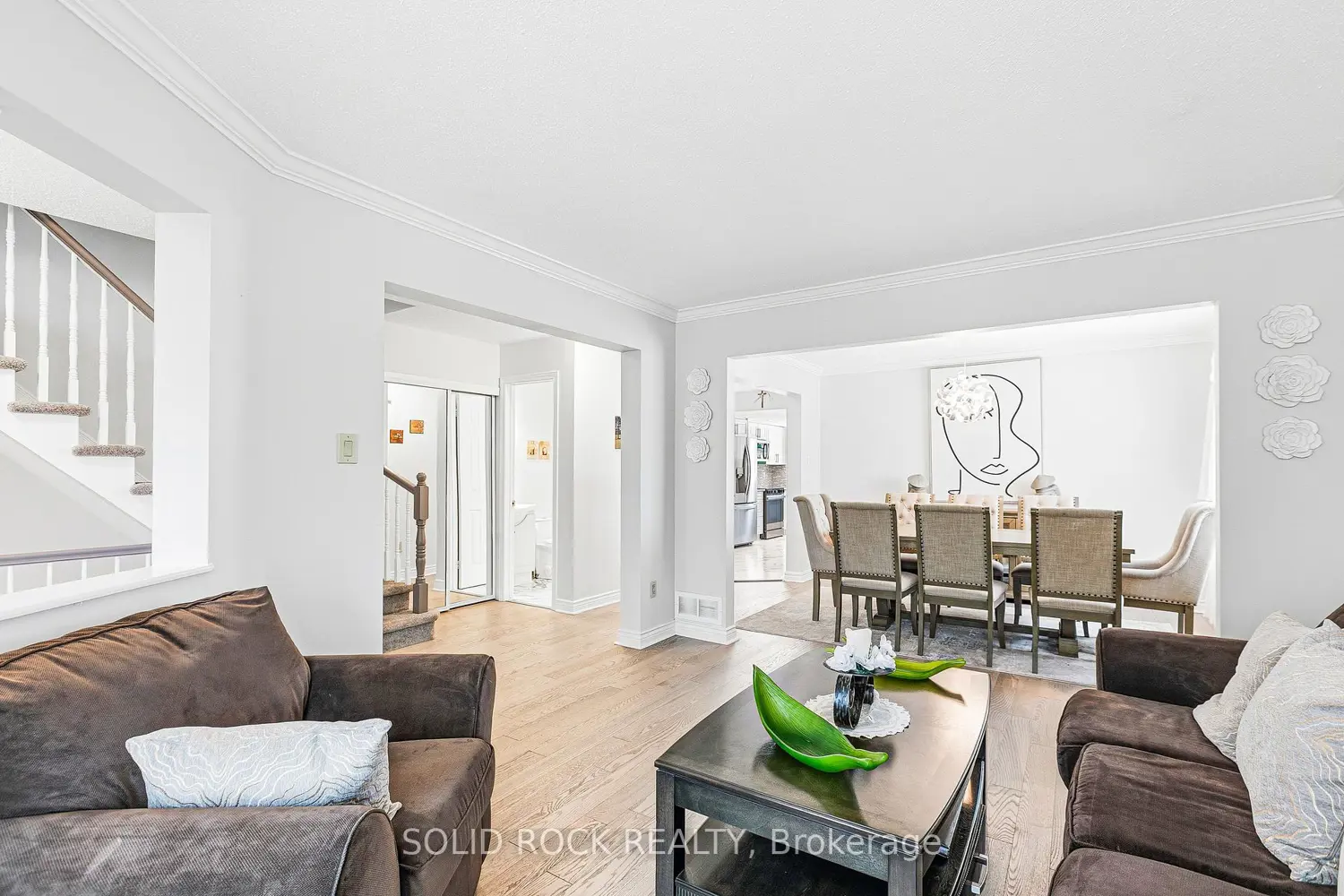 30 Rowe Drive photo 5