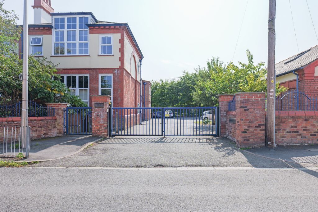Additional image 22 of 2 bed flat for saleCambridge Road, Ellesmere Port CH65