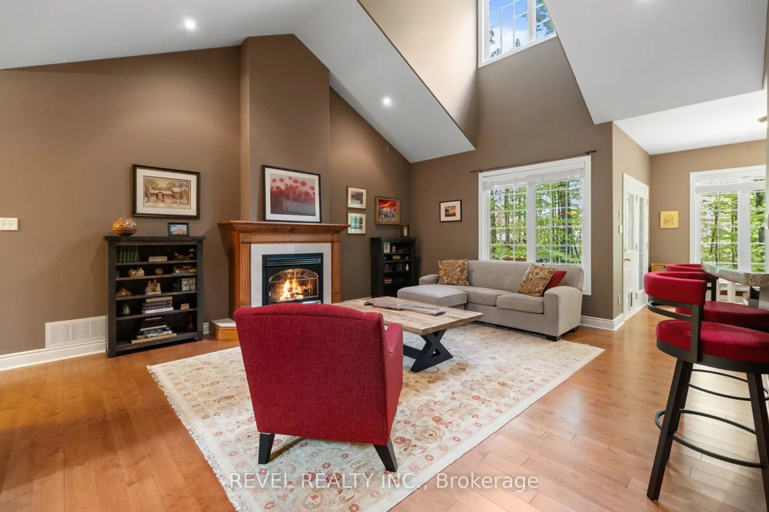 23 Laddie Lane photo 3