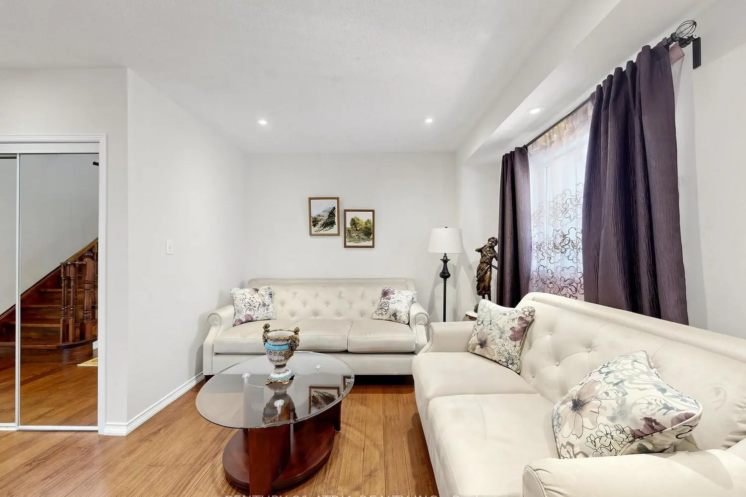 122 Fadine Road photo 2