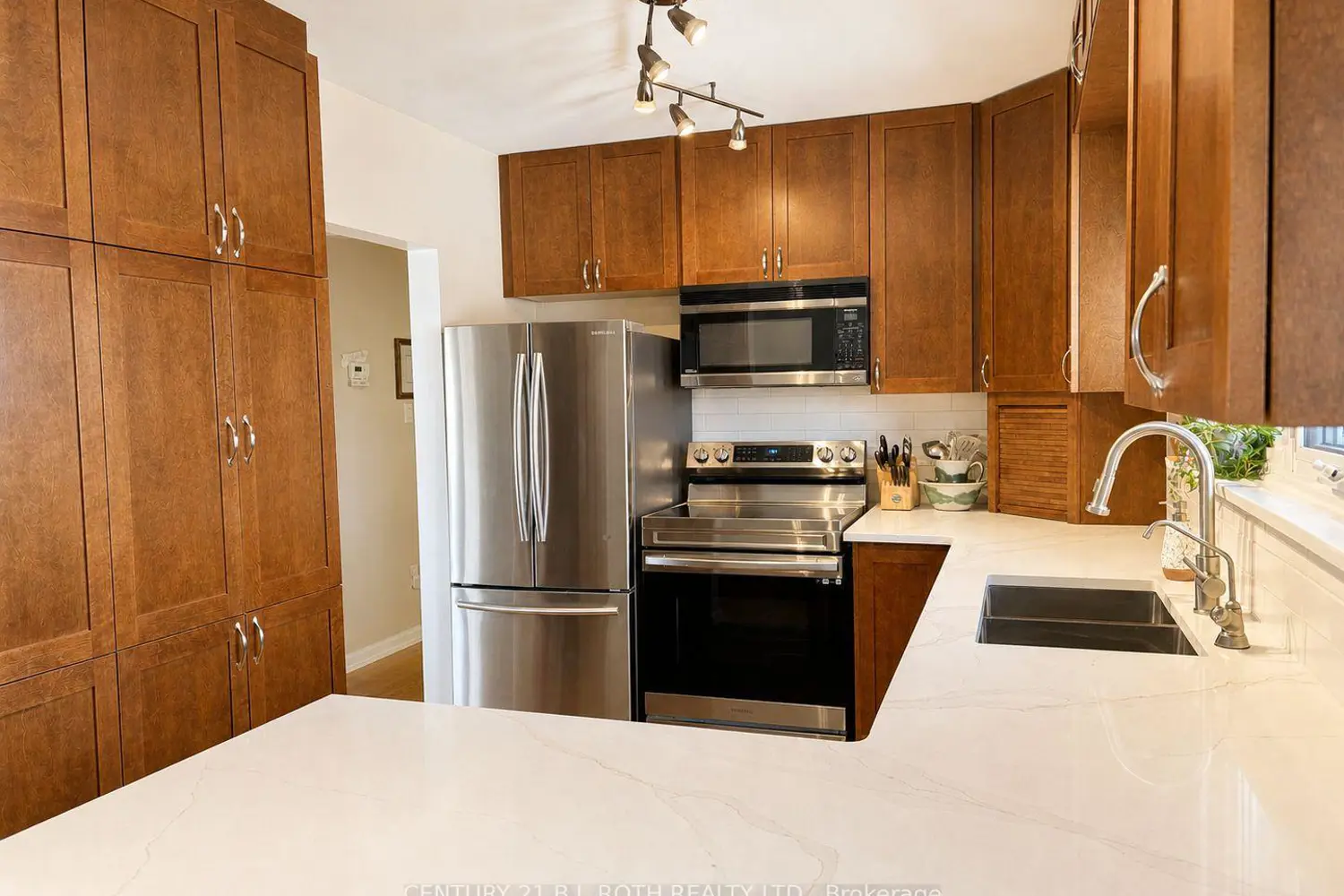 Additional image 8 of 72 Rose Street