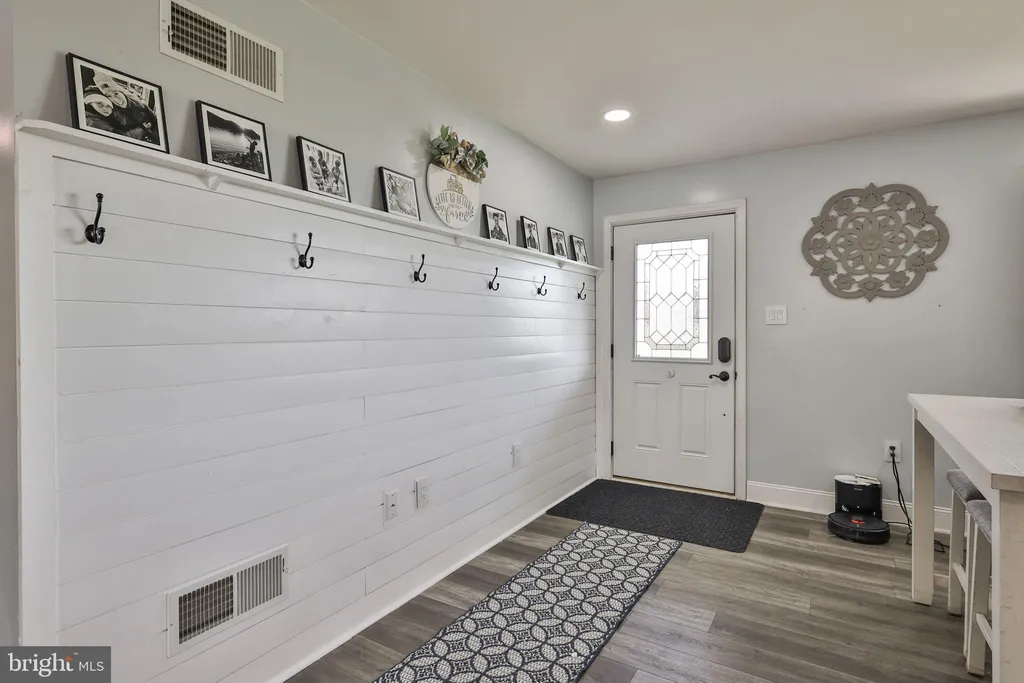 Additional image 7 of 8738 Cardinal Rd, New Tripoli, PA 18066