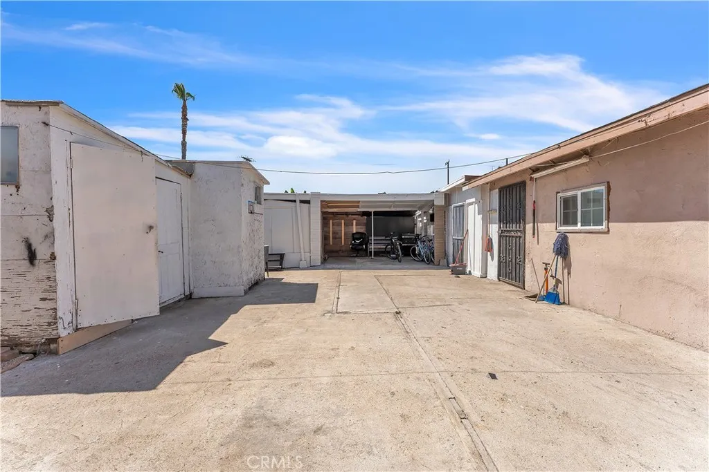 1208 E 3rd St, Santa Ana, CA 92701 photo 5
