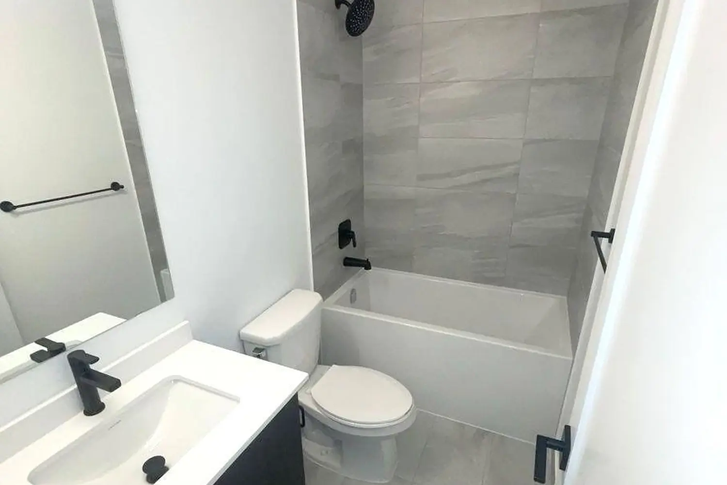 Additional image 15 of 2369 Danforth Avenue 1006