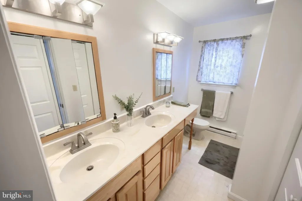 Additional image 17 of 132 White Fence Lane, York, PA 17408
