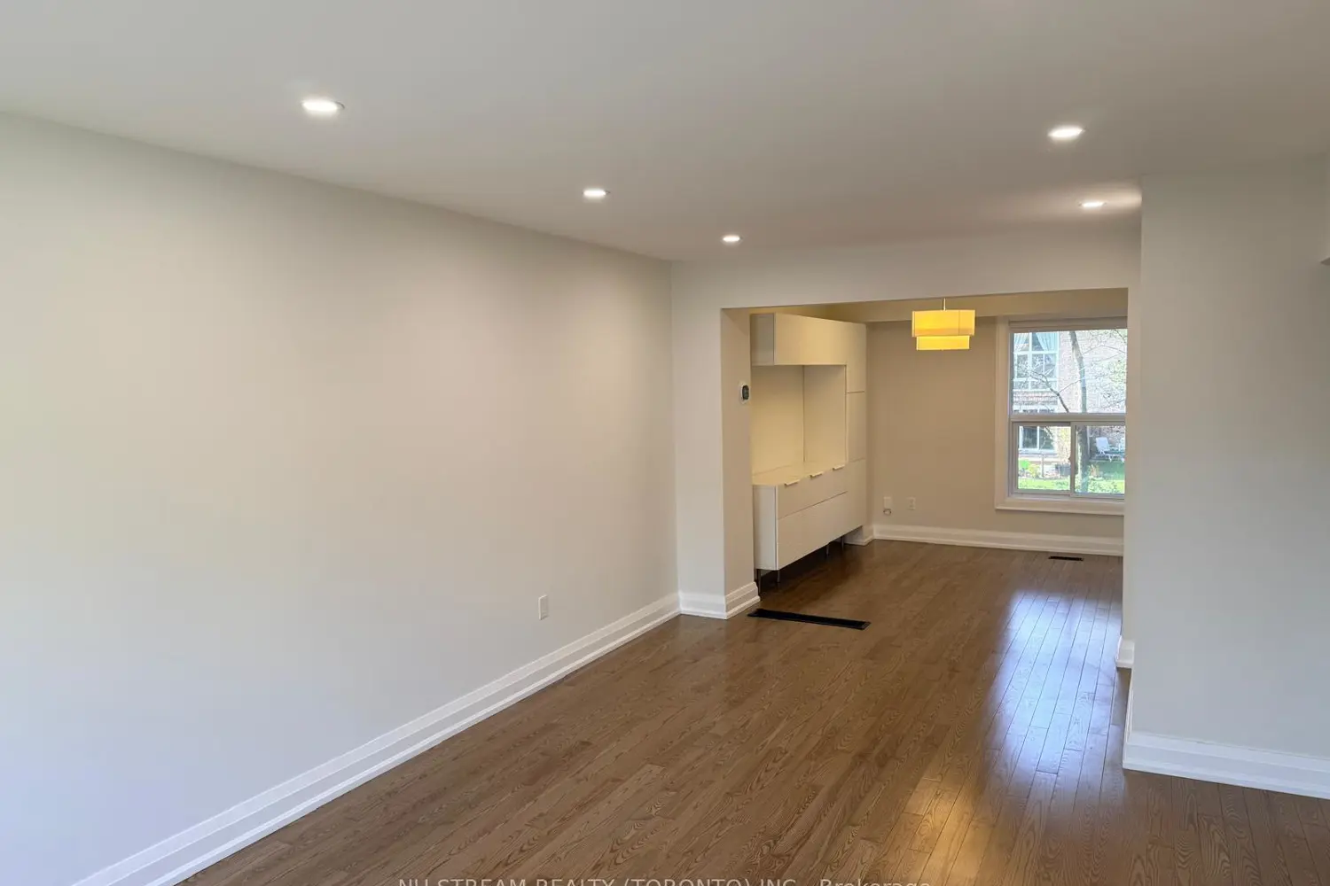 Additional image 7 of 177 Rusty Crestway 189