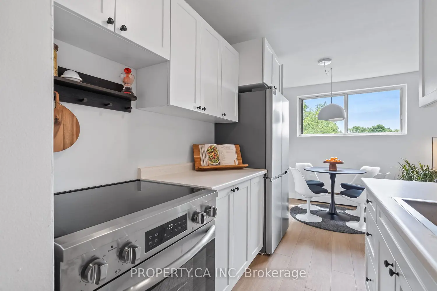 Additional image 11 of 1830 Dumont Street 202