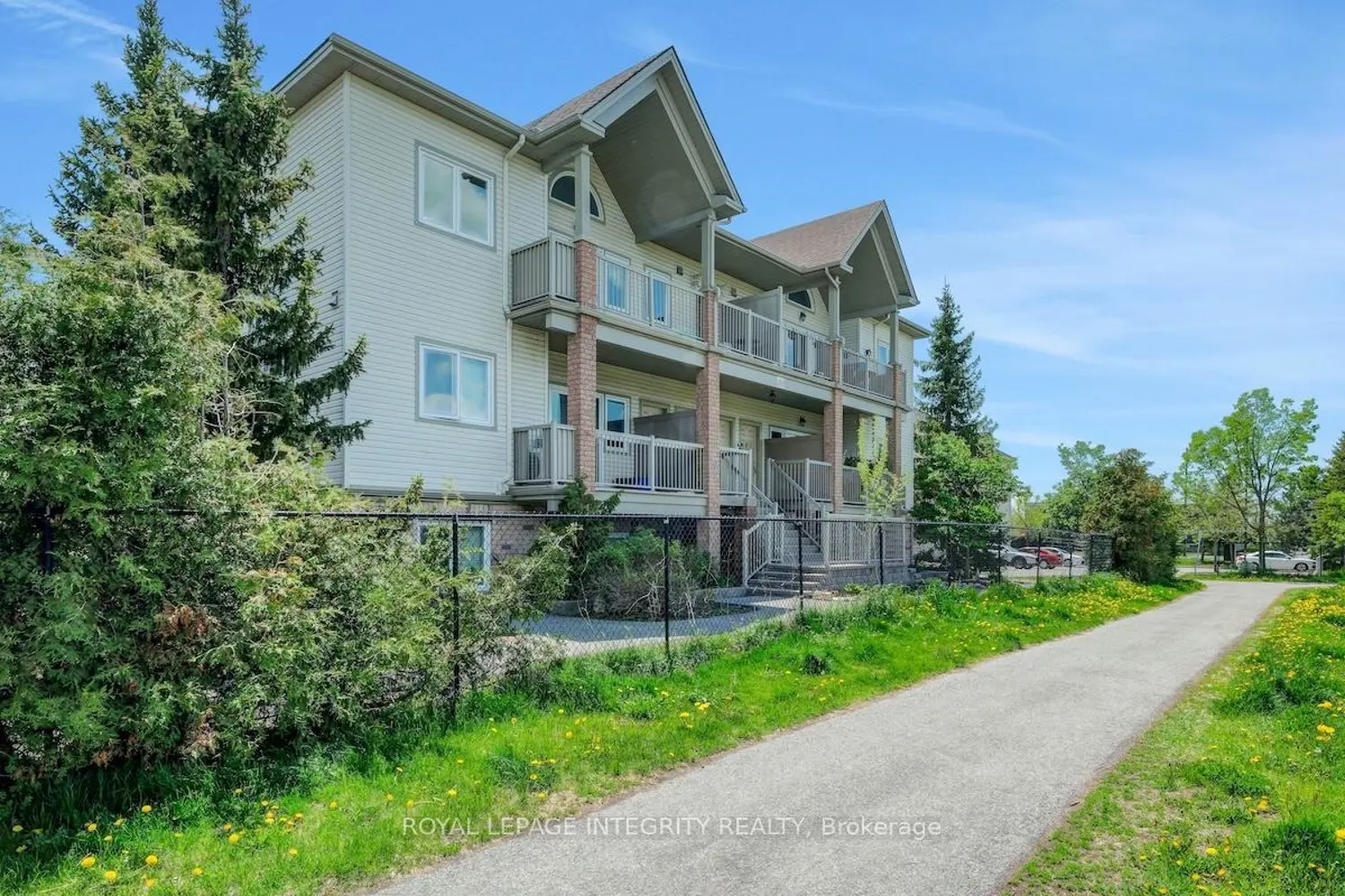 1105 Stittsville Main Street I