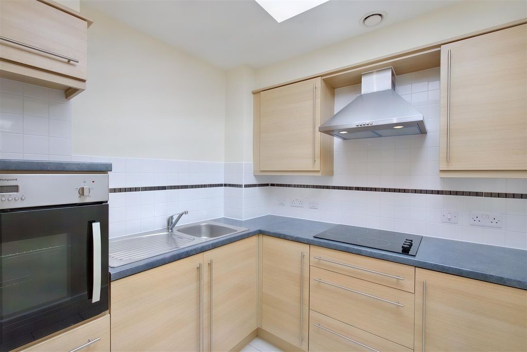 Additional image 6 of 1 bed flat for saleHorton Mill Court, Hanbury Road, Droitwich WR9
