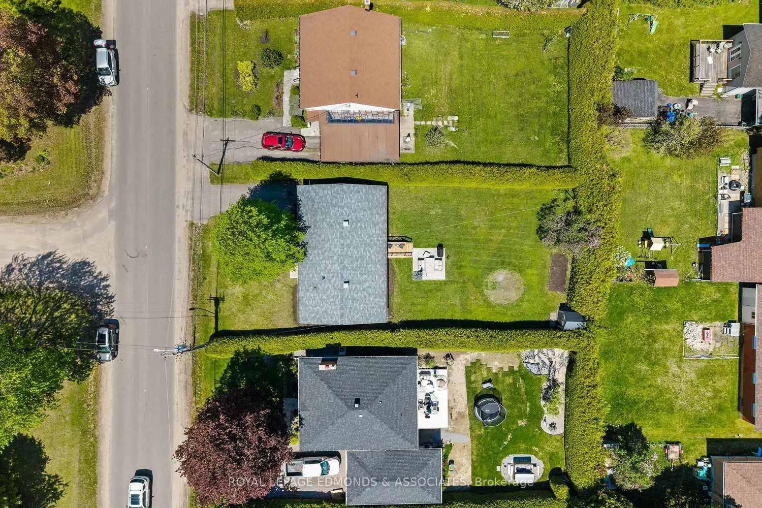 375 Broadview Drive photo 3
