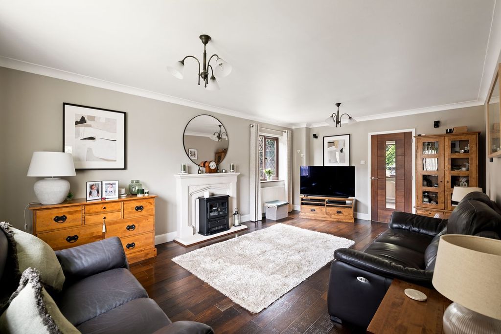 Additional image 2 of 5 bed detached house for saleOakvale Close, Elms Vale, Dover CT17