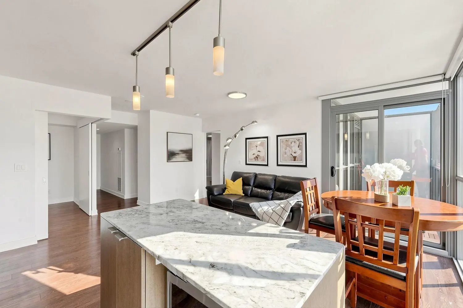 Additional image 4 of 110 Charles Street 1406