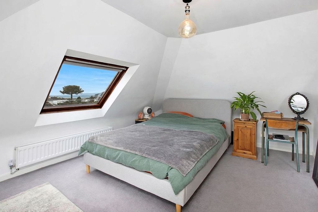 Additional image 4 of 3 bed flat for saleExeter Road, Dawlish EX7