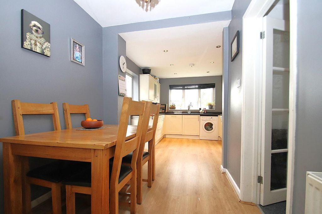 Additional image 4 of 3 bed semi-detached house for saleLeigh Road, Eastleigh SO50