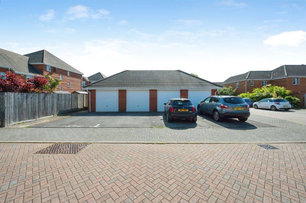 Additional image 22 of 2 bed flat for saleTommy Green Walk, Eastleigh SO50