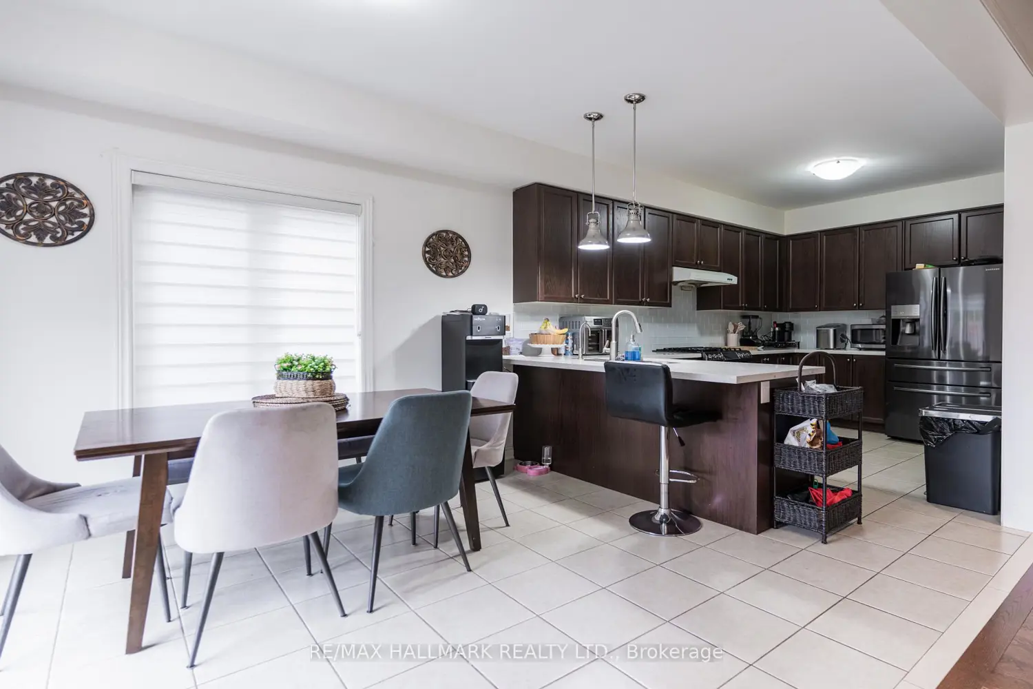 278 Sharon Creek Drive photo 4