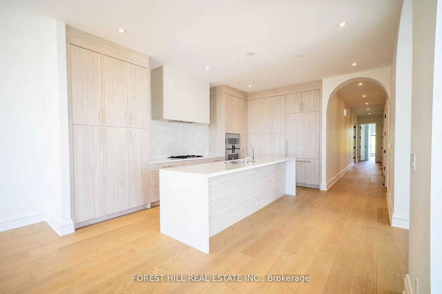 Additional image 10 of 2010 Bathurst Street 6A