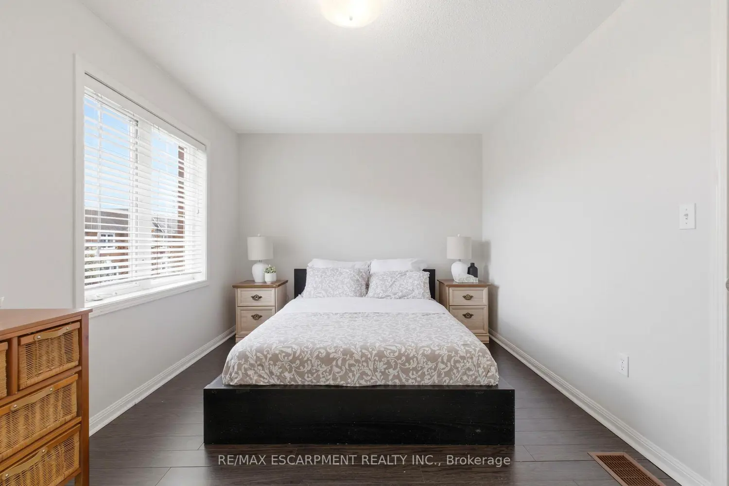 Additional image 8 of 80 Acorn Place 2