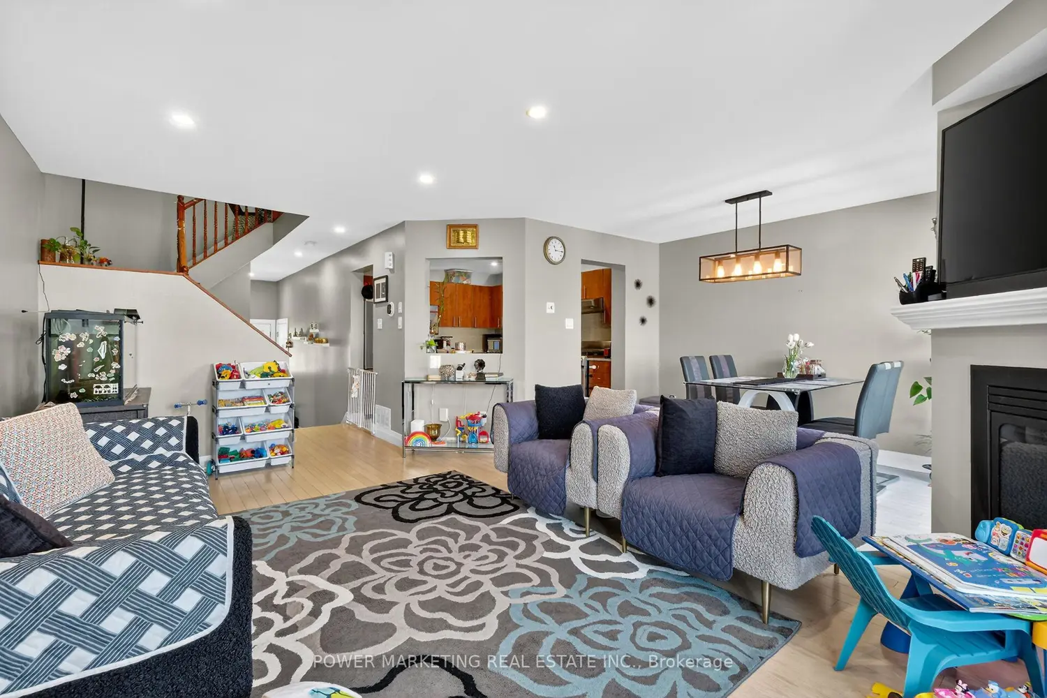 551 Louis Toscano Drive photo 5