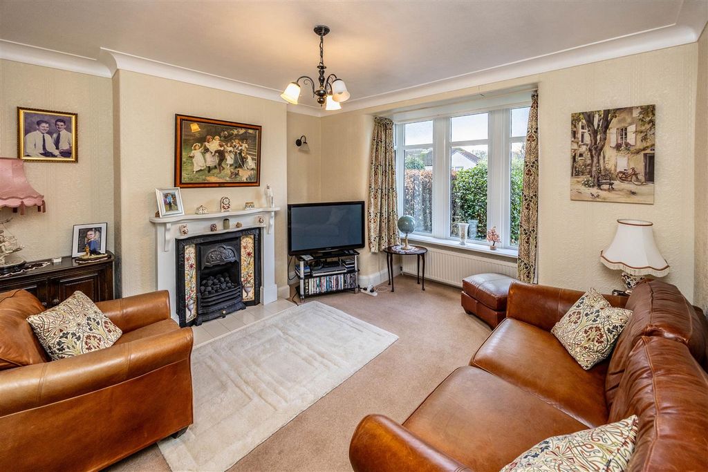 Additional image 2 of 3 bed semi-detached house for saleHammerstones Road, Elland HX5